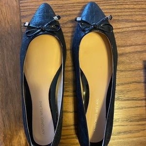 NEW Antonio Melani black flats with bow tie size 8